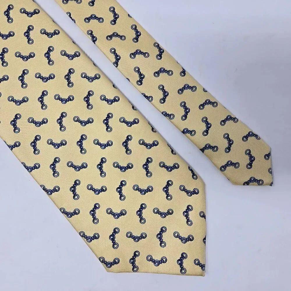 ZADI ANDREWS TIES MILANO ITALY SILK TIE CREAM BLUE HORSEBIT FOULARD 4" X 59"